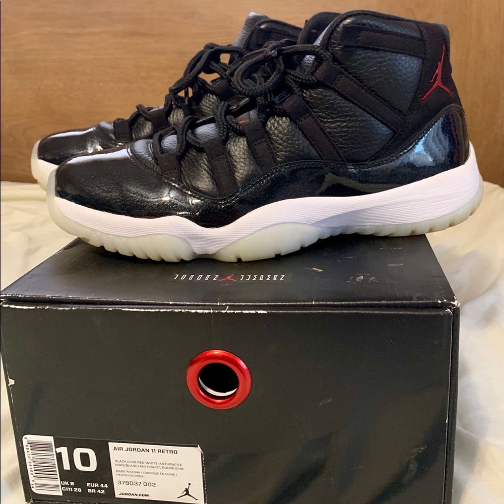 Air Jordan 11 Retro "72-10" size 10
